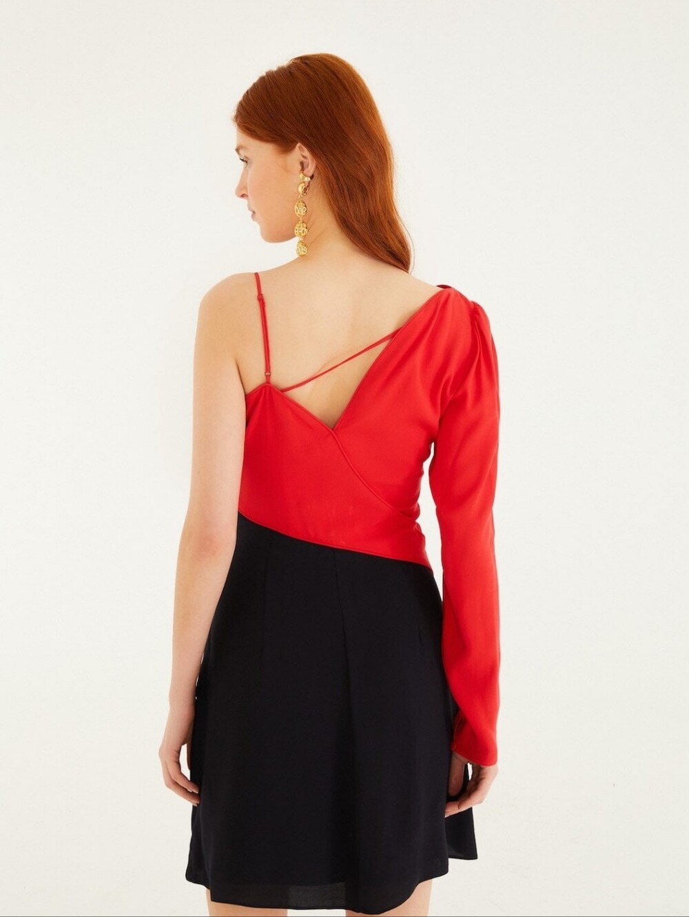 NWT FARM Rio Red Bicolor One-Shoulder Mini Dress size Large Red & Black Heart - Picture 3 of 7